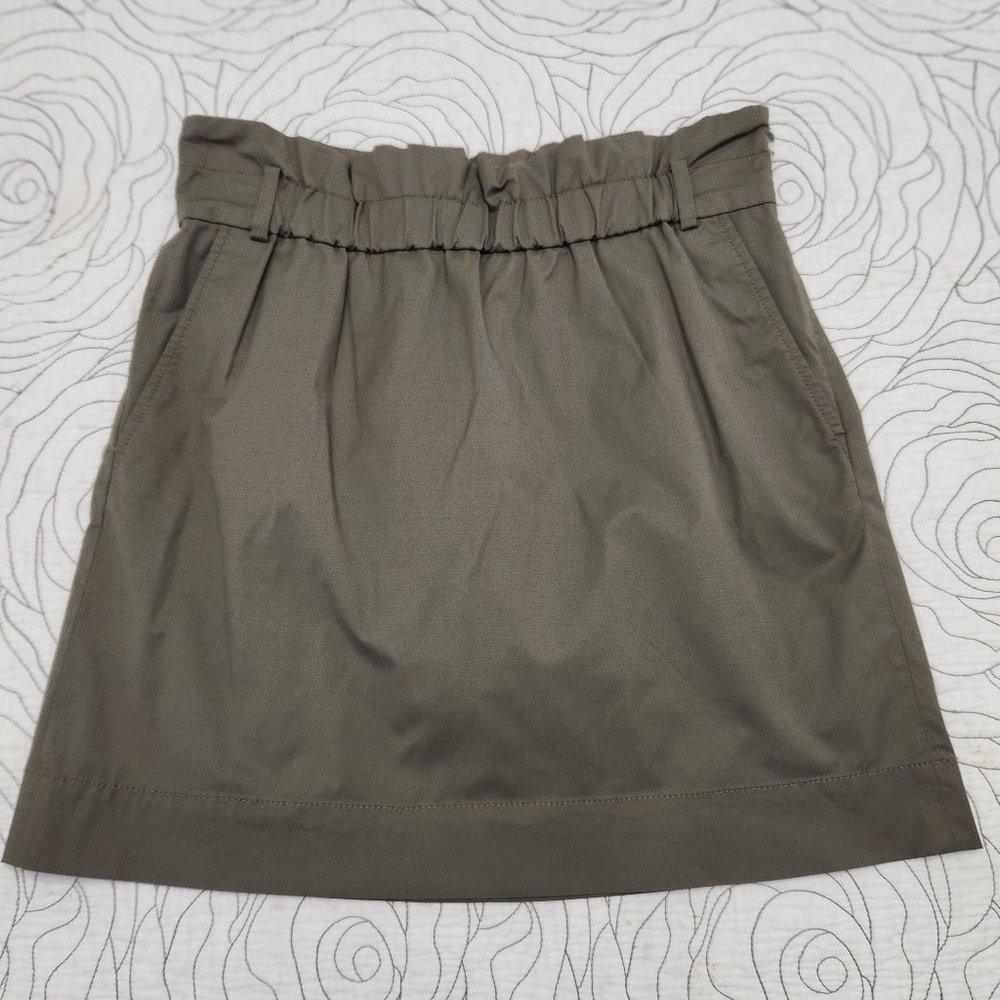 Banana Republic [6] Green Paperbag Style Mini Skirt